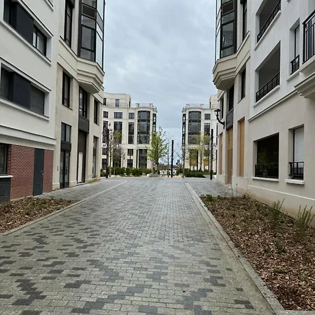 Superbe Cosy Chessy (Seine-et-Marne)